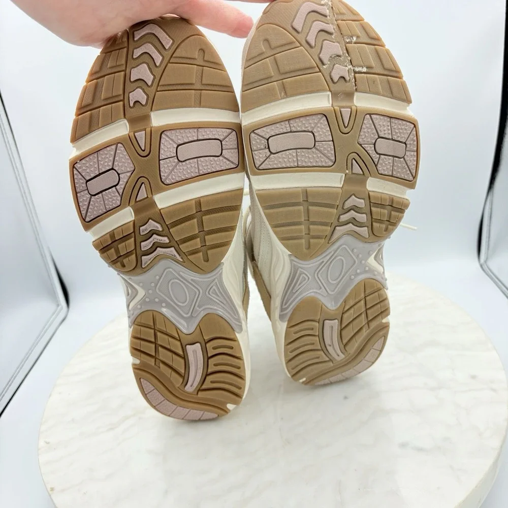 Womens Vionic 23Walk 2.0 Cream/sand Suede Walking Shoes Sneakers Size 12 Support - Picture 9 of 11